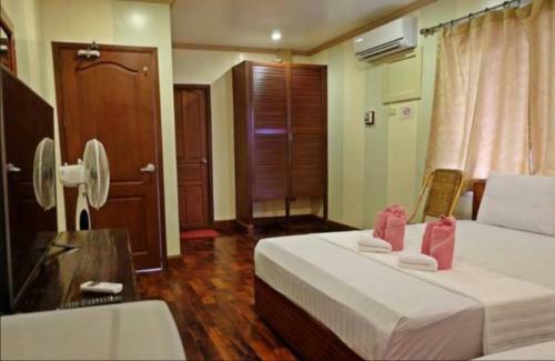 El Nido Beach Hotel