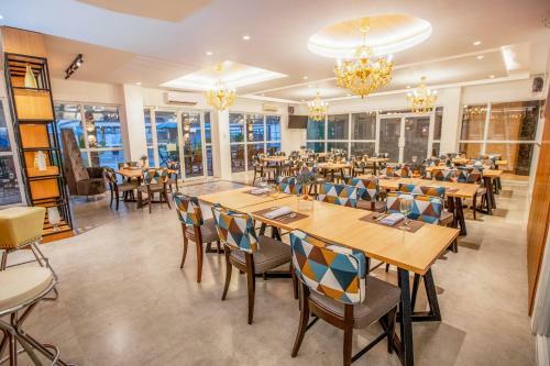 Solano Hotel Managed By Enderun Hotels