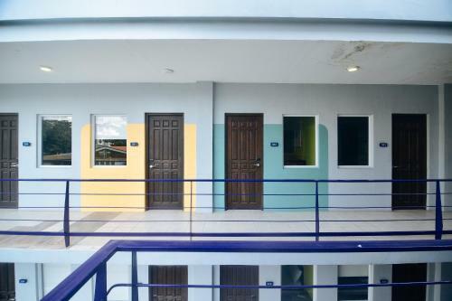 Sans Hotel At Rana Cebu - Vaccinated Staff