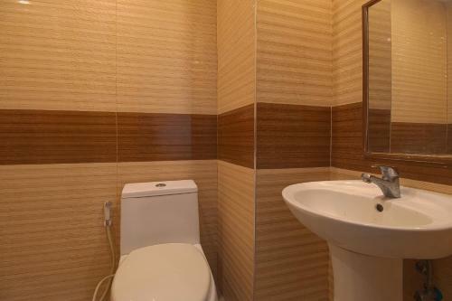 Hotel Vaccinated Staff-oyo 673 Mambaling Pension 2