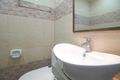 Hotel Vaccinated Staff-oyo 673 Mambaling Pension 2