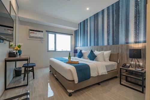 Bayfront Hotel Cebu Capitol Site - Multiple Use Hotel