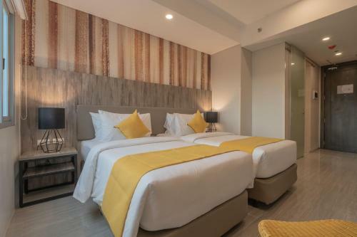 Bayfront Hotel Cebu Capitol Site - Multiple Use Hotel