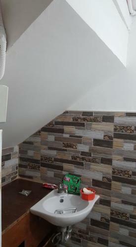Apartamento 2 Storey House For Rent With Garage