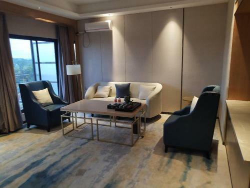 ??????? Tourist Garden Hotel