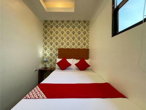 Hotel Vaccinated Staff - Oyo 685 K Fortune Apartelle
