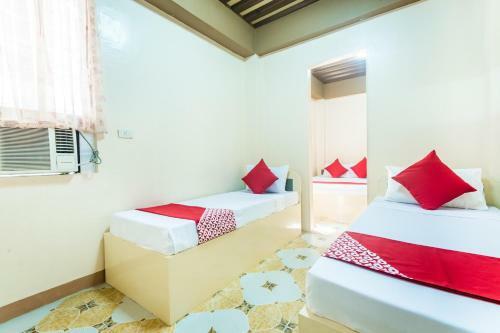 Hotel Vaccinated Staff-oyo 569 Alt Complex