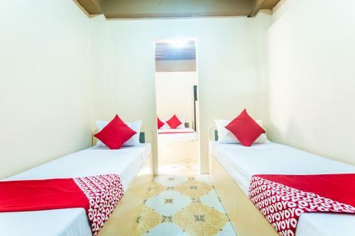 Hotel Vaccinated Staff-oyo 569 Alt Complex