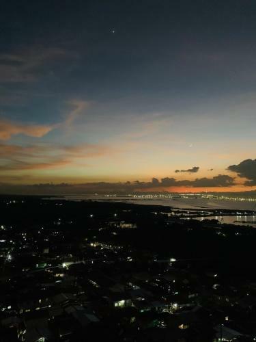 Apartamento Quayside Condo Near Airport