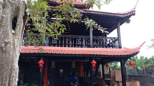 Villa Nh� C? Di�n S?n (dien Son Ancient House)