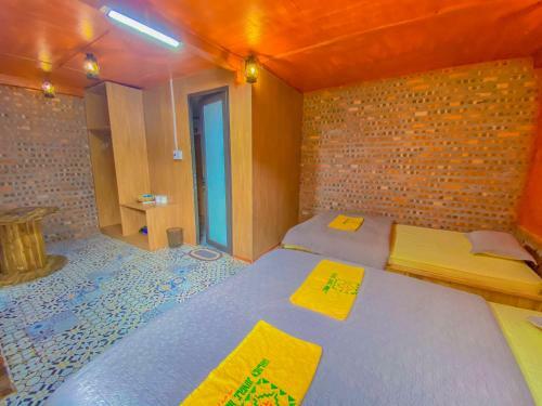 Hotel Golden Jungle House