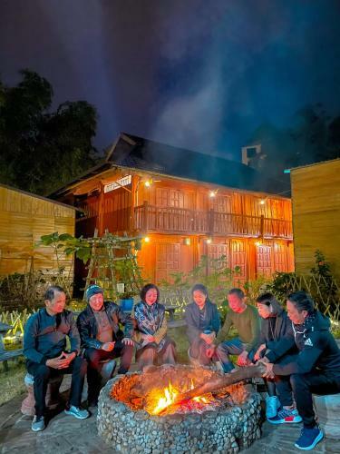 Hotel Golden Jungle House