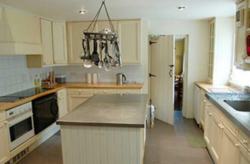 The Shooting Lodge