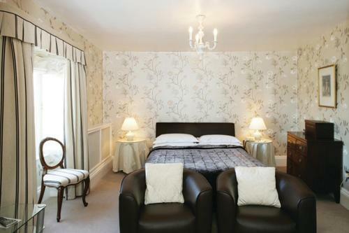 The Portmeirion Hotel & Castell Deudraeth
