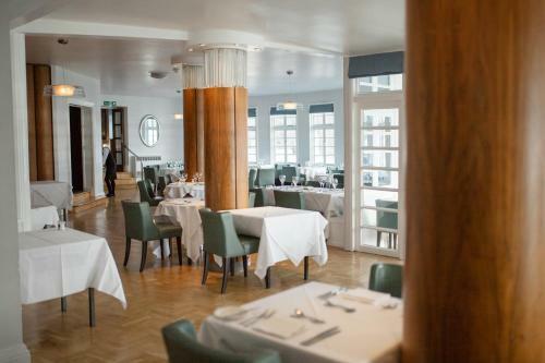 The Portmeirion Hotel & Castell Deudraeth