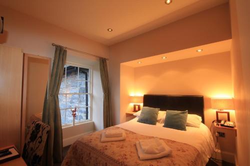 Aberdunant Hall Country Hotel