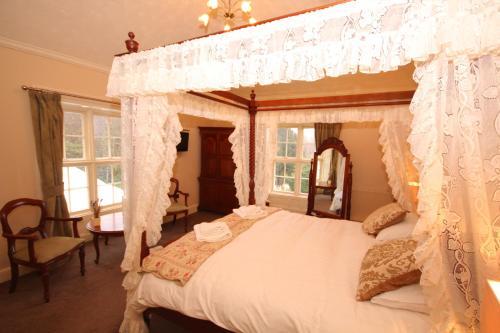 Aberdunant Hall Country Hotel