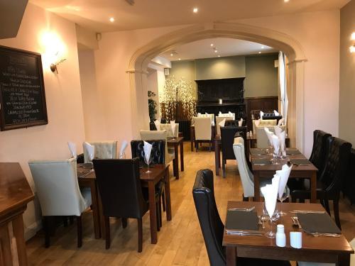Aberdunant Hall Country Hotel