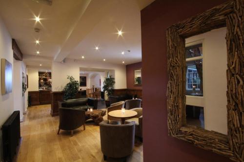 Aberdunant Hall Country Hotel