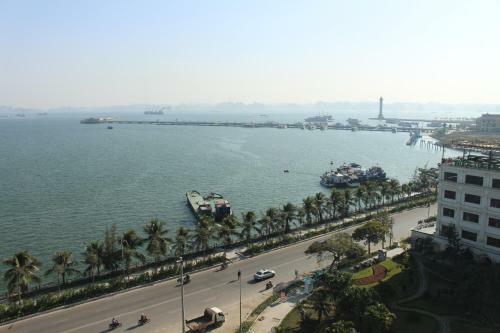 Hotel Muong Thanh Grand Bai Chay