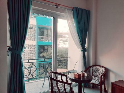 Andy Home Danang Walking Street