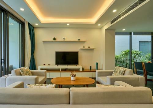 Stunning 3-bedroom Golf View Villa