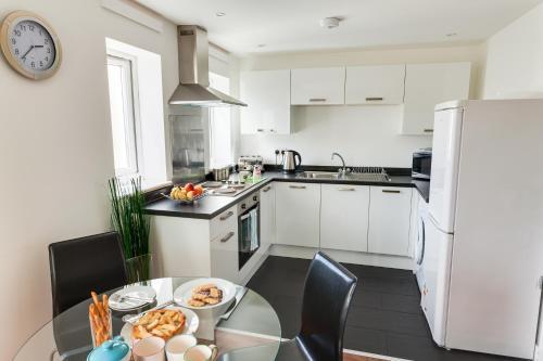 Meridian Apartment Suites