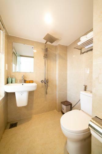 Apartamento Ngan Pho Studio & Hotel