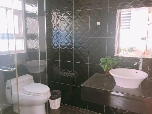 Hot Home 2 - Phan ?inh Phung