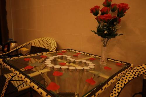 Ves - Pa Luxury Hotel