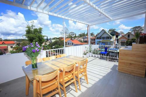 Hostal Maison De Fleurs - Ng�i Nh� Hoa