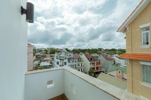 Maymimi Villa Hotel In Dalat