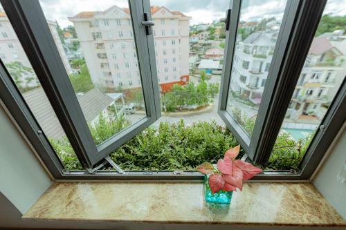 Maymimi Villa Hotel In Dalat