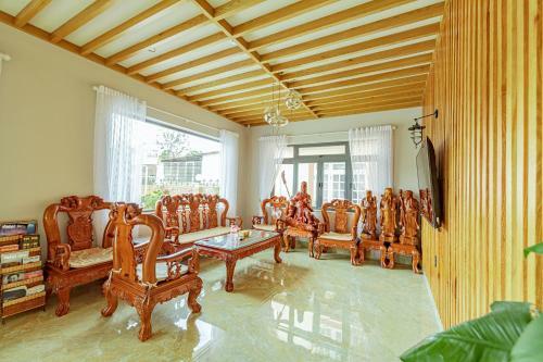 Maymimi Villa Hotel In Dalat