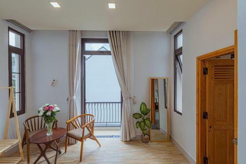 Maymimi Villa Hotel In Dalat