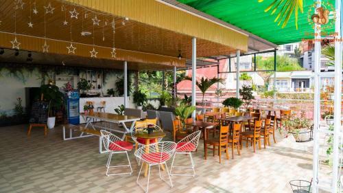 S�c Con Homestay & Coffee