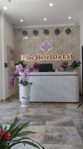 Kh�ch S?n Lilac Hotel ?� L?t