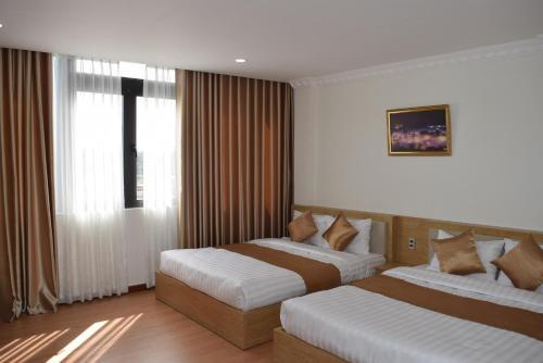 Hotel Kh�ch S?n D?ng Th?o