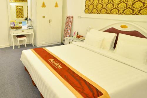 A25 Hotel - D?ch V?ng H?u