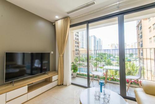 Bom Homes- Vinhomes D'capital- Service Apartment