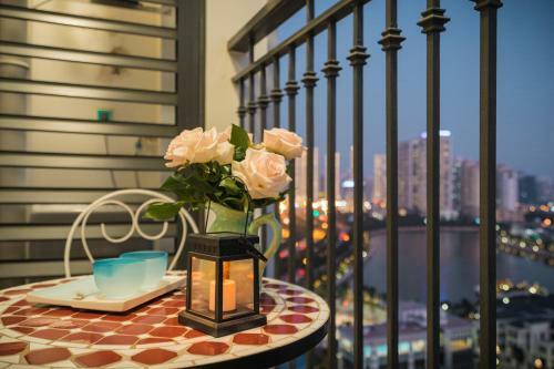 Bom Homes- Vinhomes Greenbay- Service Apartment