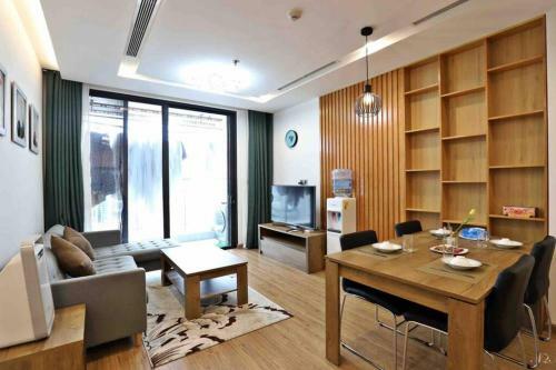 Metropolis Hotel And Apartment