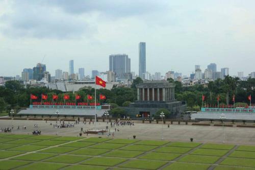 Luxury 2brs Apartment?lakeside?bigbalcony?fullfacilities?hottub