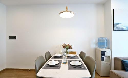 Vinhomes Skylake Luxury Apartment Hanoi