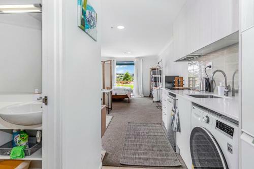Harbourside Haven - Whangaparaoa Studio Apartment