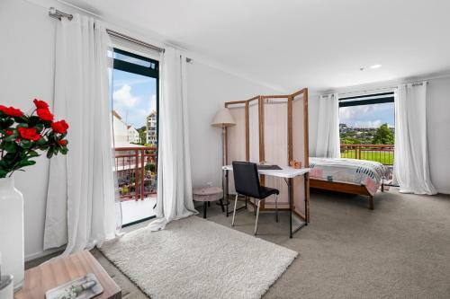 Harbourside Haven - Whangaparaoa Studio Apartment