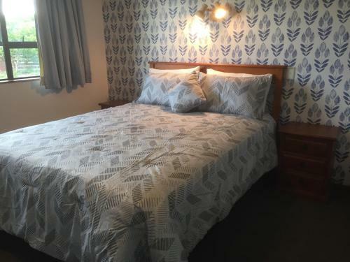 Ron And Tony's Bed & Breakfast