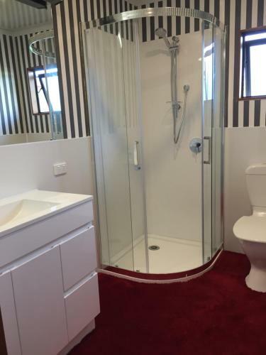 Ron And Tony's Bed & Breakfast