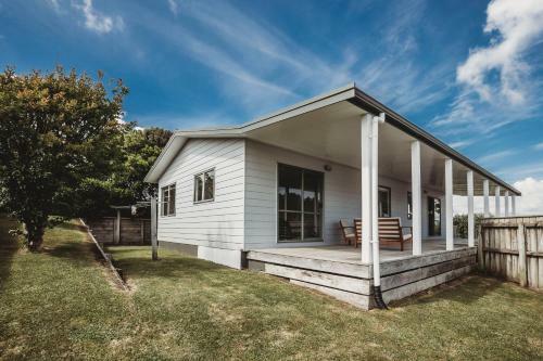 Anchors Away - Urenui