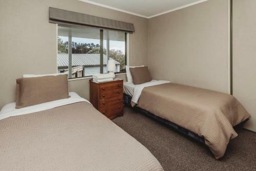 Anchors Away - Urenui